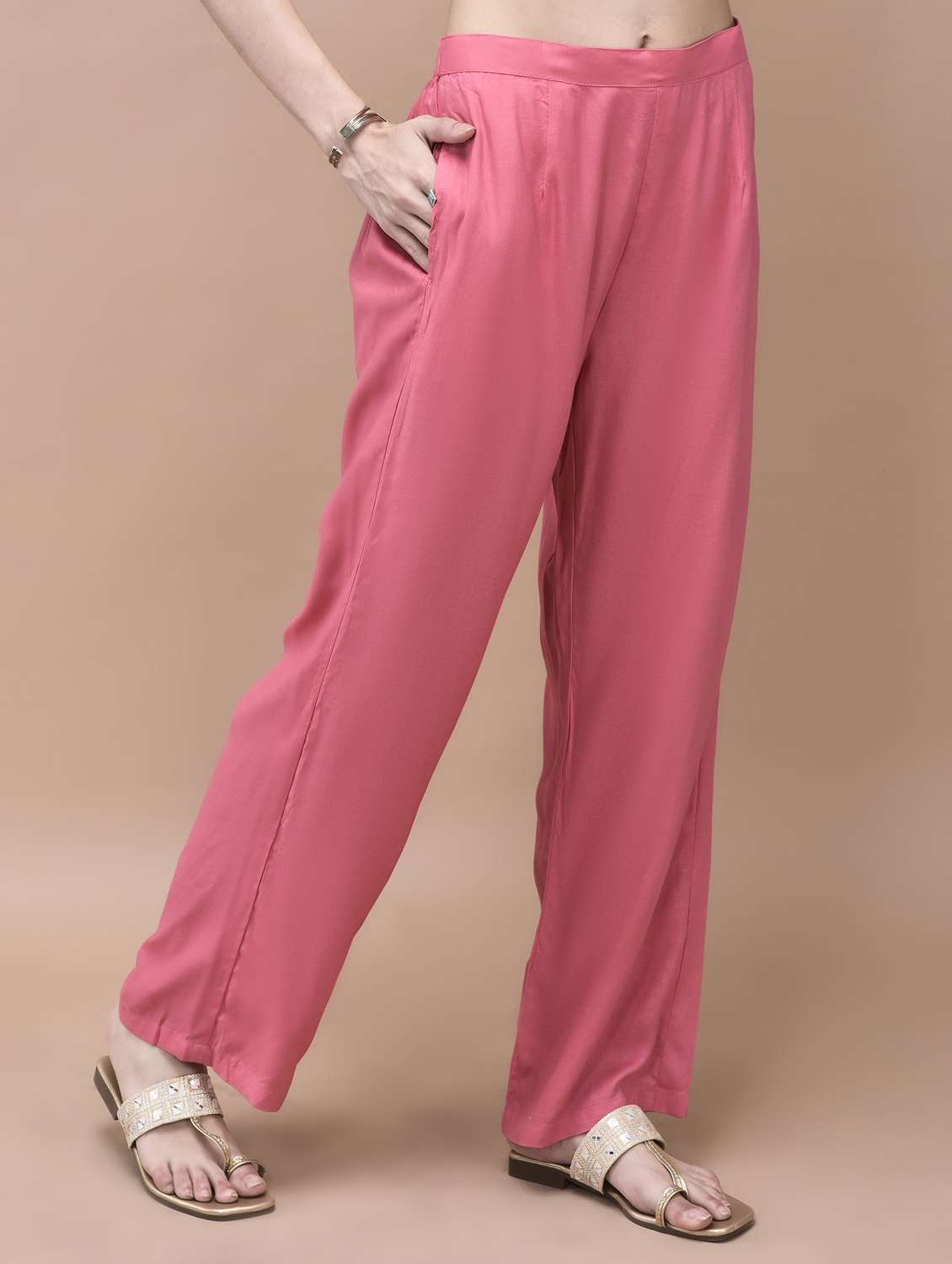 women three quarter sleeve kurta pant with dupatta set - 21959509 -  Standard Image - 4