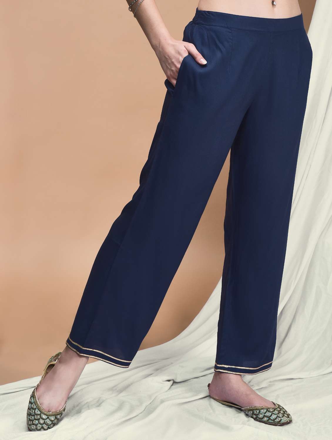 women three quarter sleeve kurta pant with dupatta set - 21959512 -  Standard Image - 4