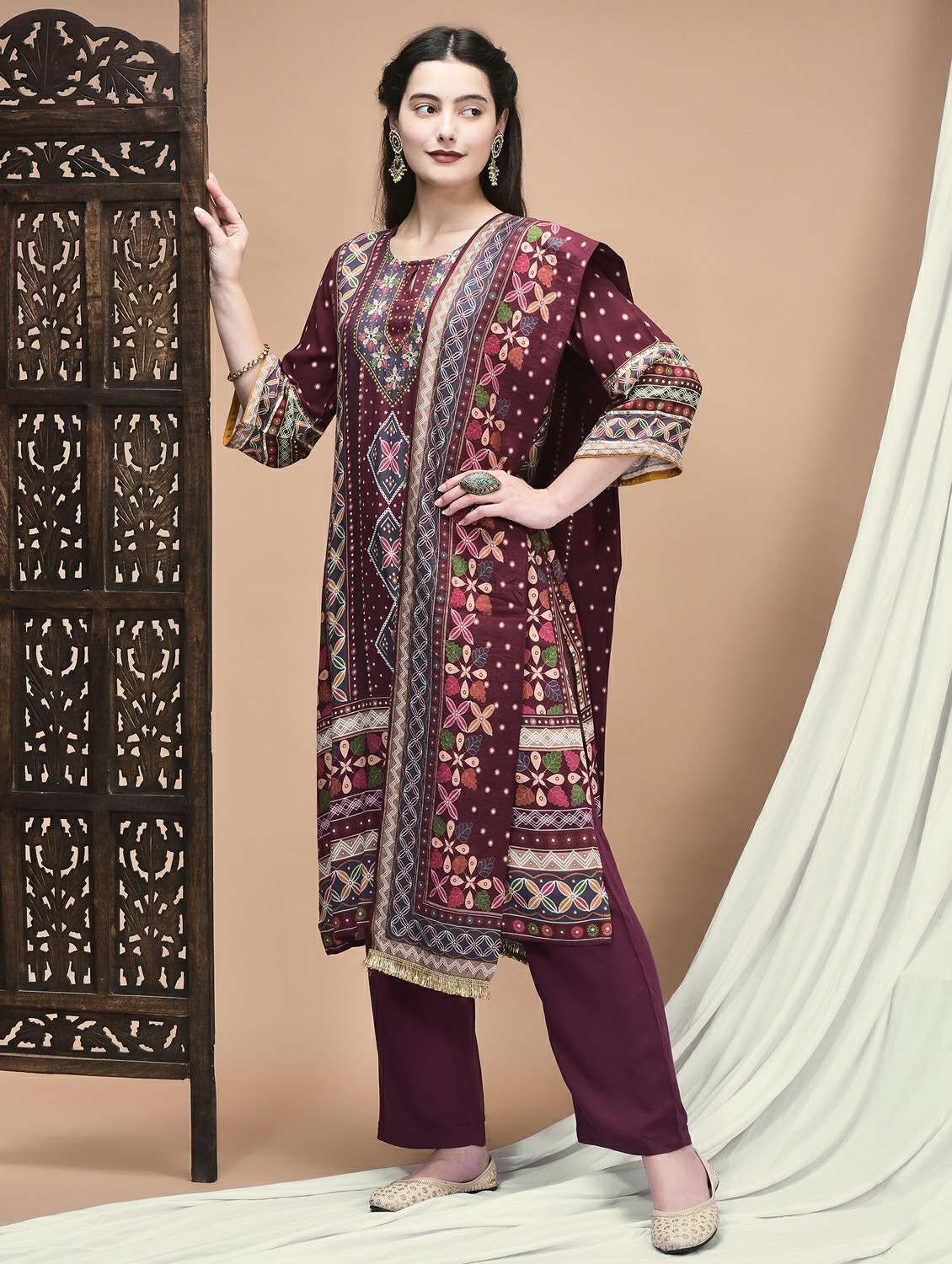 women three quarter sleeve kurta pant with dupatta set - 21959514 - Standard Image - 1