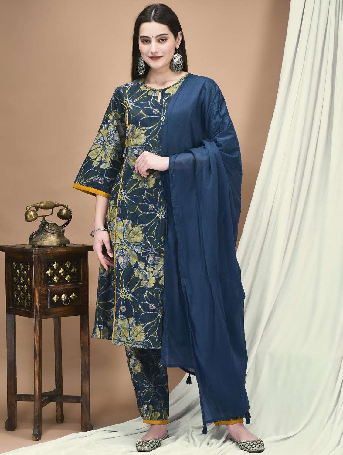 women three quarter sleeve kurta salwar with dupatta set - 21959520 -  Standard Image - 1
