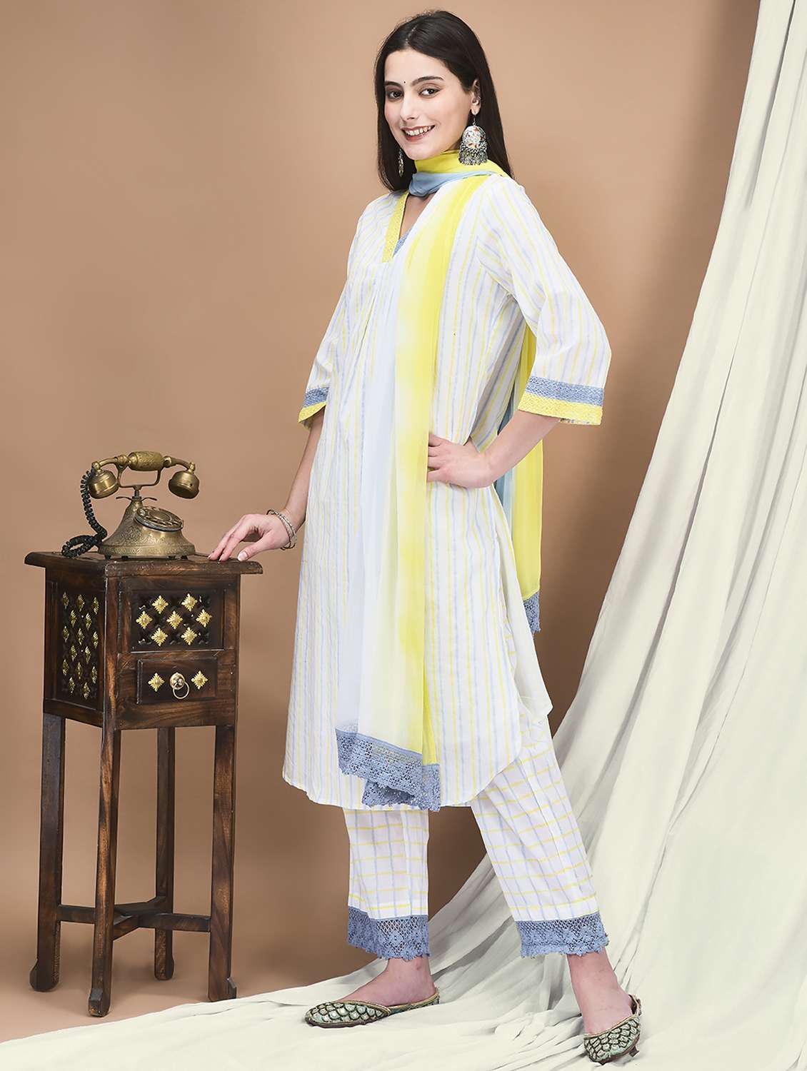 women three quarter sleeve kurta pant with dupatta set - 21959522 - Standard Image - 1