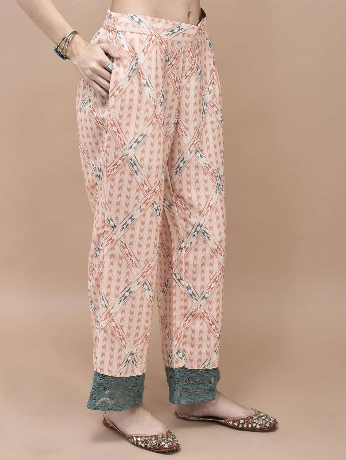 women three quarter sleeve kurta pant with dupatta set - 21959526 -  Standard Image - 4