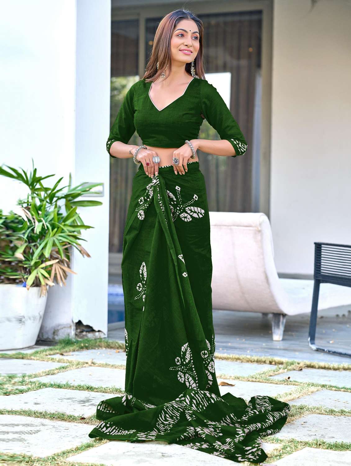 women batik printed ready to wear saree with blouse - 21959564 - Standard Image - 1