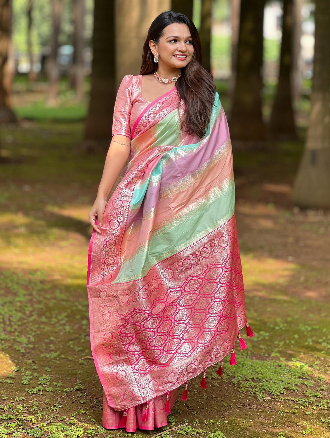women self design banarasi saree with blouse - 21959570 - Standard Image - 1
