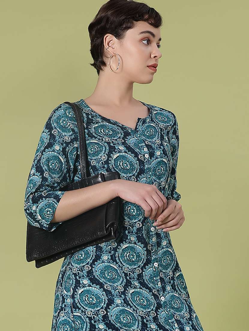 women three quarter sleeve straight kurta - 21959777 -  Standard Image - 4