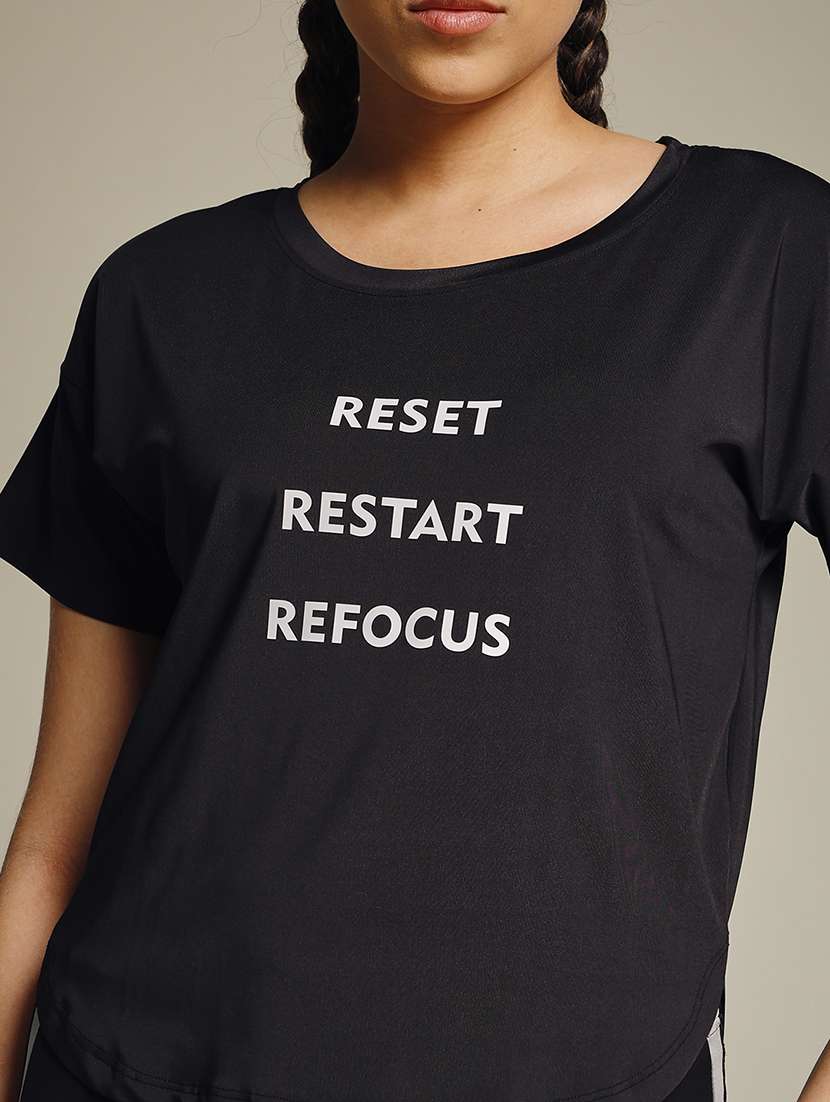 women typography prnted dri-fit sports t-shirt - 21959993 -  Standard Image - 4