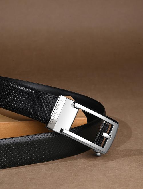 men black manual buckle leather belt - 21960236 - Standard Image - 0