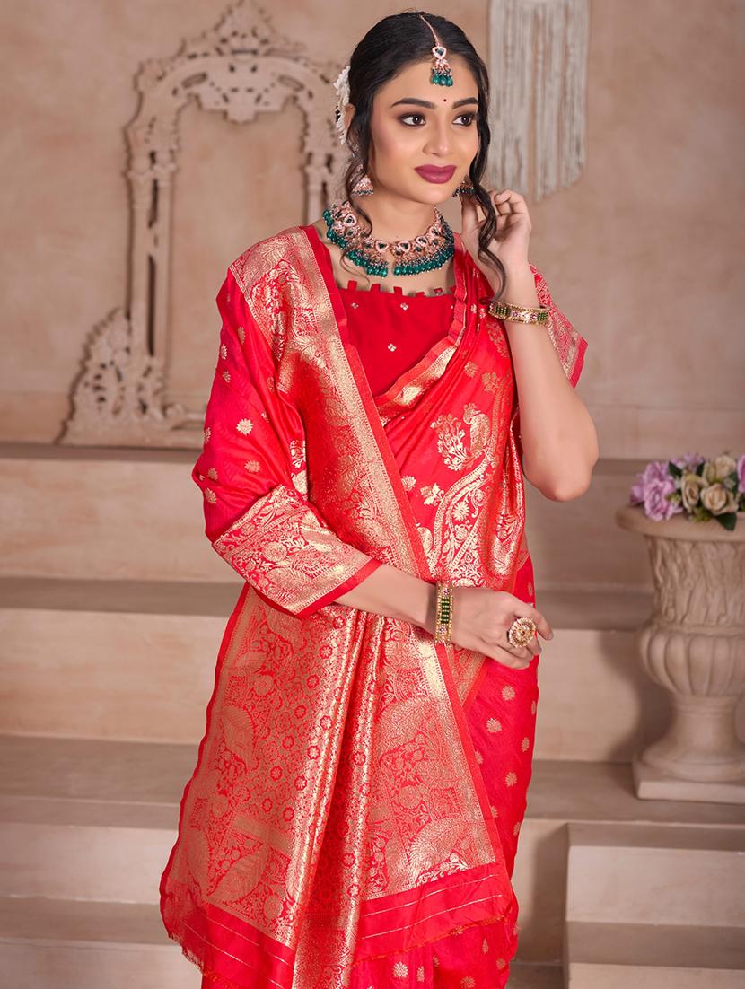 women self design banarasi saree with blouse - 21960297 - Standard Image - 4