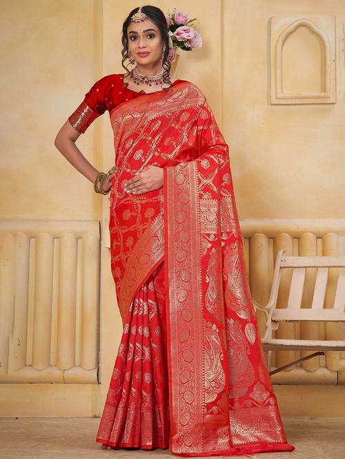 women self design banarasi saree with blouse - 21960314 - Standard Image - 0