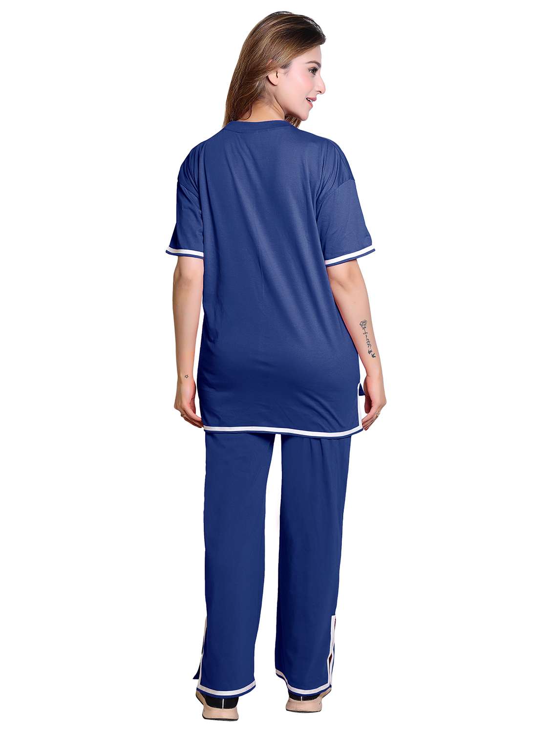 women solid short sleeve t-shirt & trouser co ord set - 21960316 -  Standard Image - 4