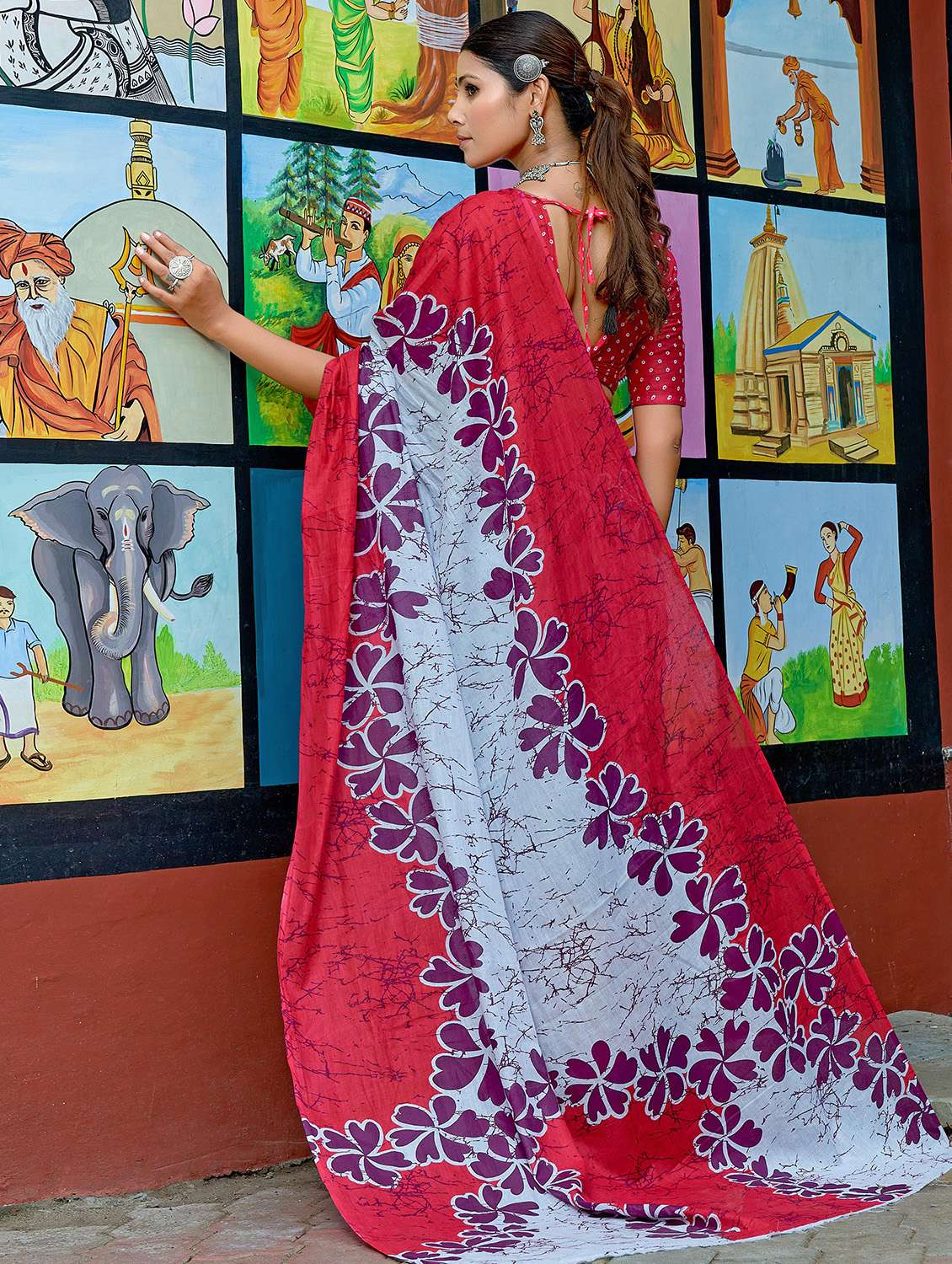 women printed casual wear saree with blouse - 21960451 -  Standard Image - 1
