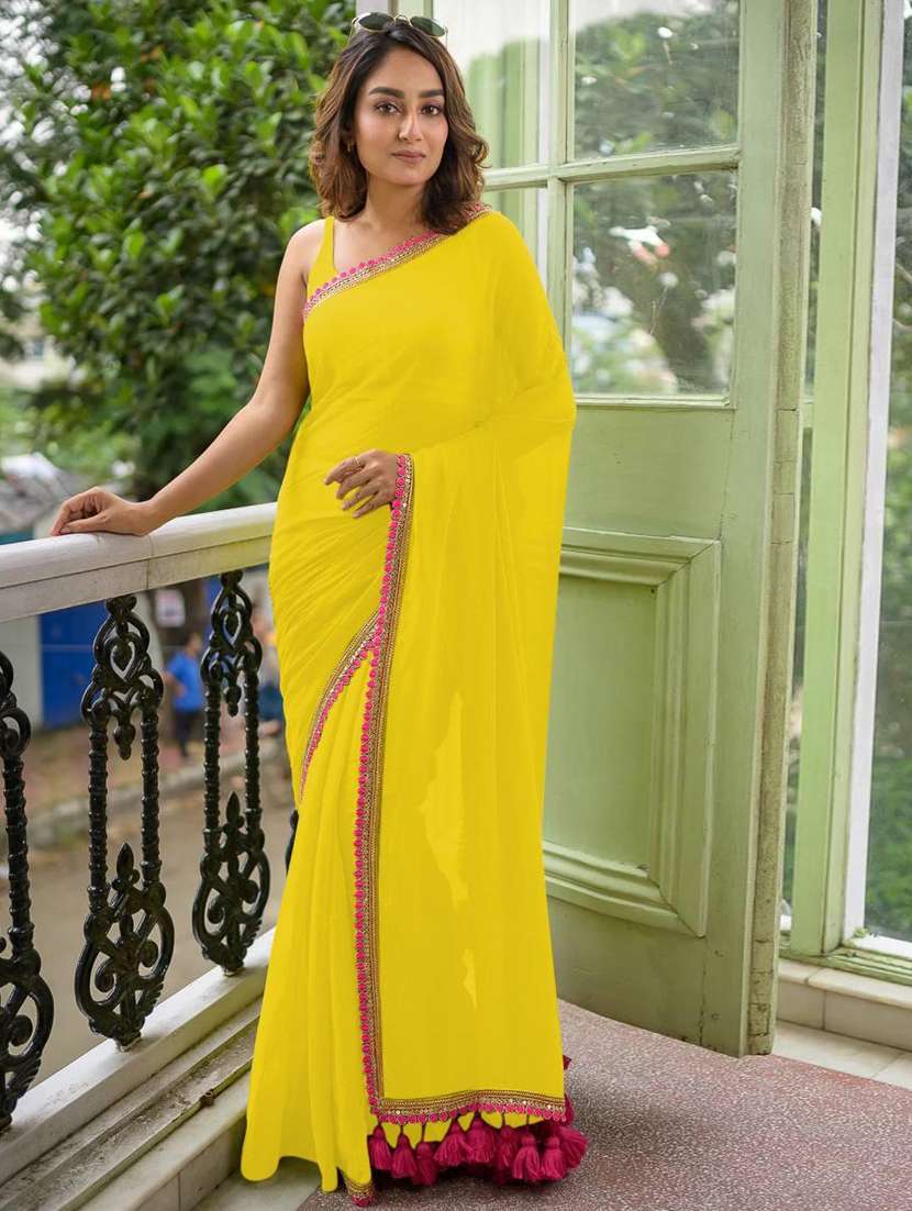 women solid with bordered saree with blouse - 21960507 - Zoom Image - 0