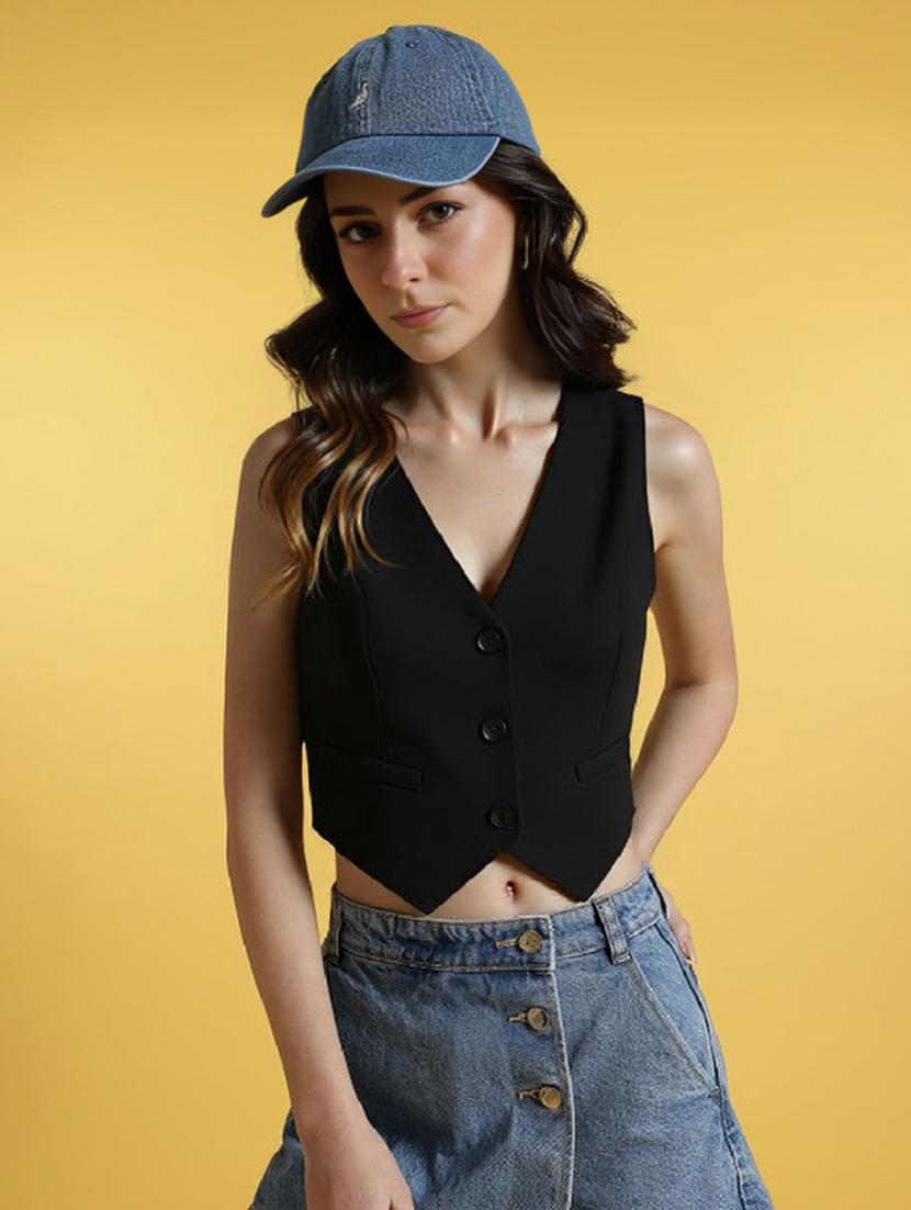women black solid sleeveless vest top