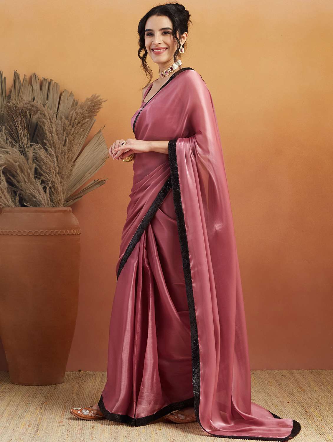 Women Solid With Bordered Ready To Wear Saree With Blouse - 21961282 -  Standard Image - 1