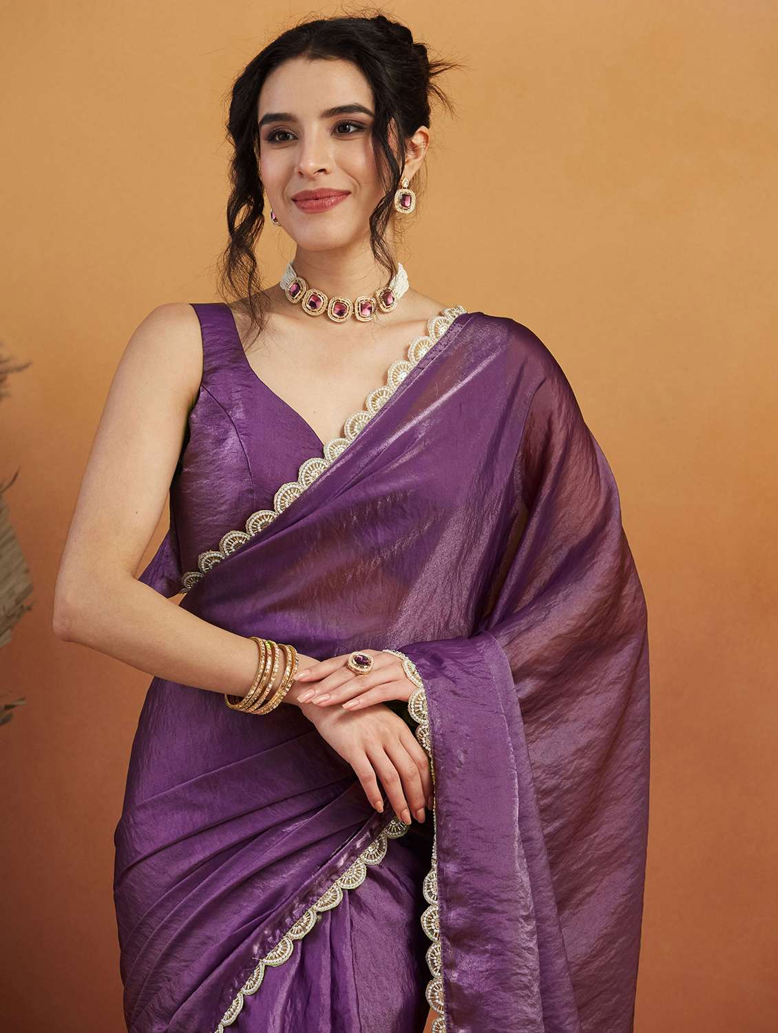 women solid with bordered ready to wear saree with blouse - 21961286 -  Standard Image - 4