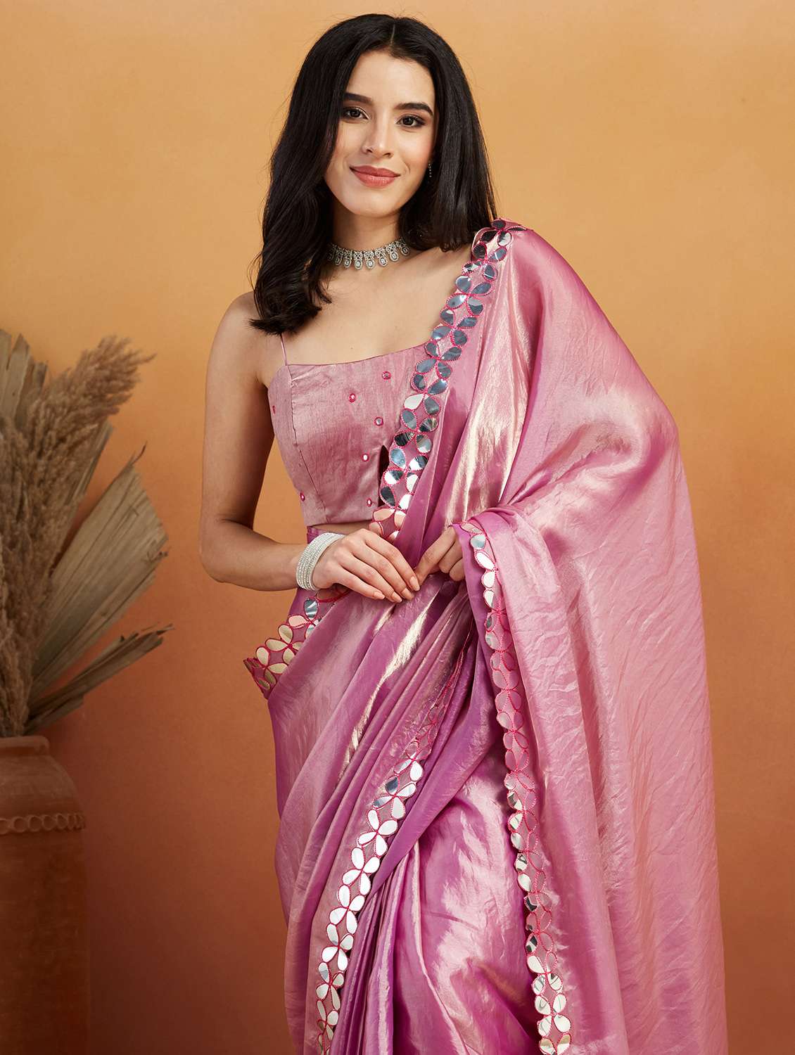 women solid with bordered ready to wear saree with blouse - 21961296 -  Standard Image - 4
