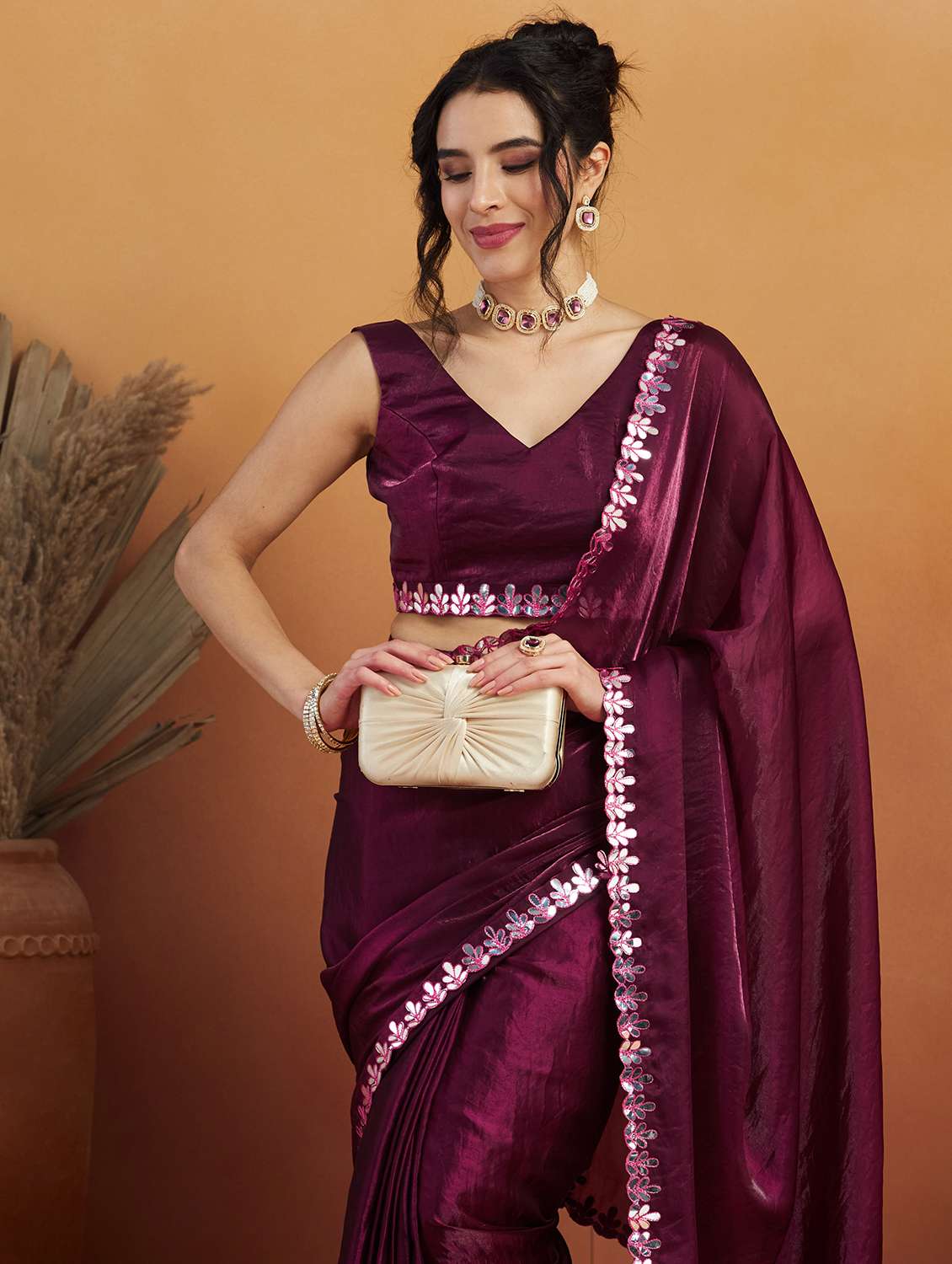 women solid with bordered ready to wear saree with blouse - 21961298 -  Standard Image - 4