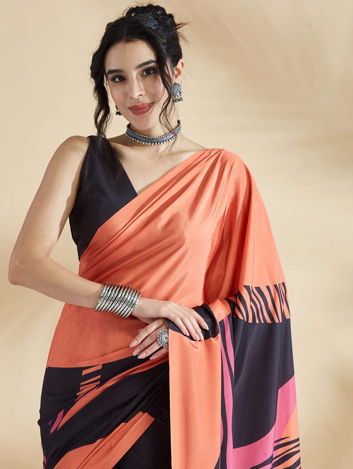 women printed ready to wear saree with blouse - 21961307 - Standard Image - 4