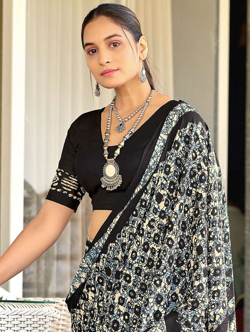 women printed ready to wear saree with blouse - 21961370 - Standard Image - 4