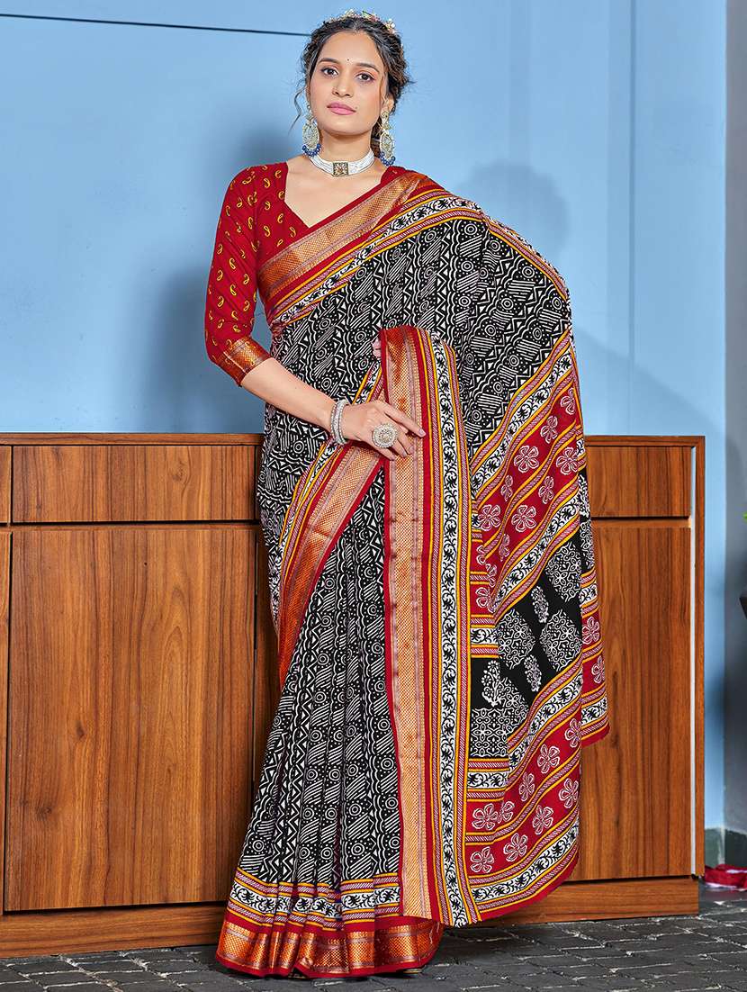women printed casual wear saree with blouse