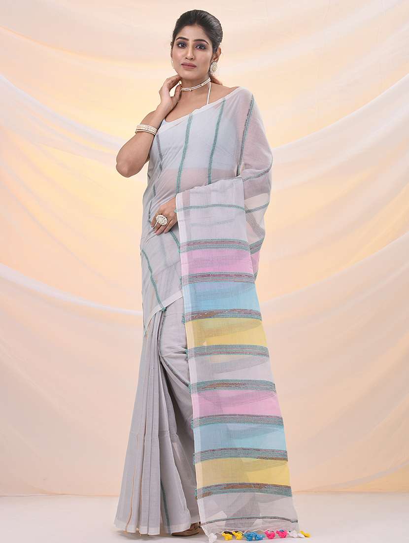 women self design handloom saree with blouse - 21961483 -  Standard Image - 1