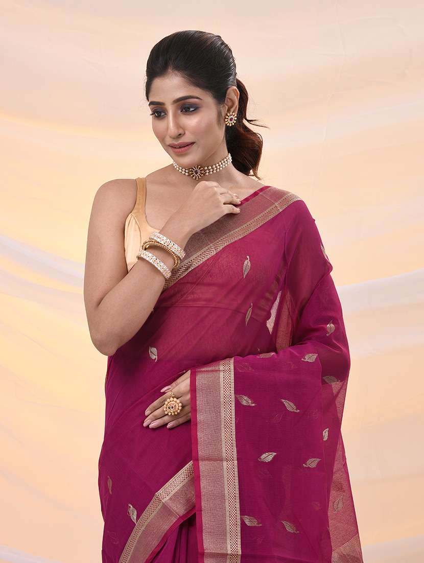 women self design jamdani saree - 21961513 - Standard Image - 4