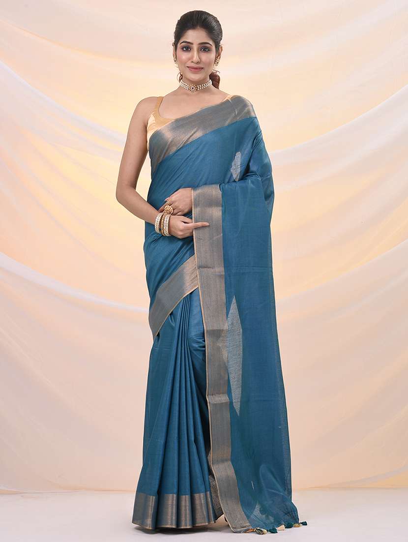 women solid with bordered saree with blouse