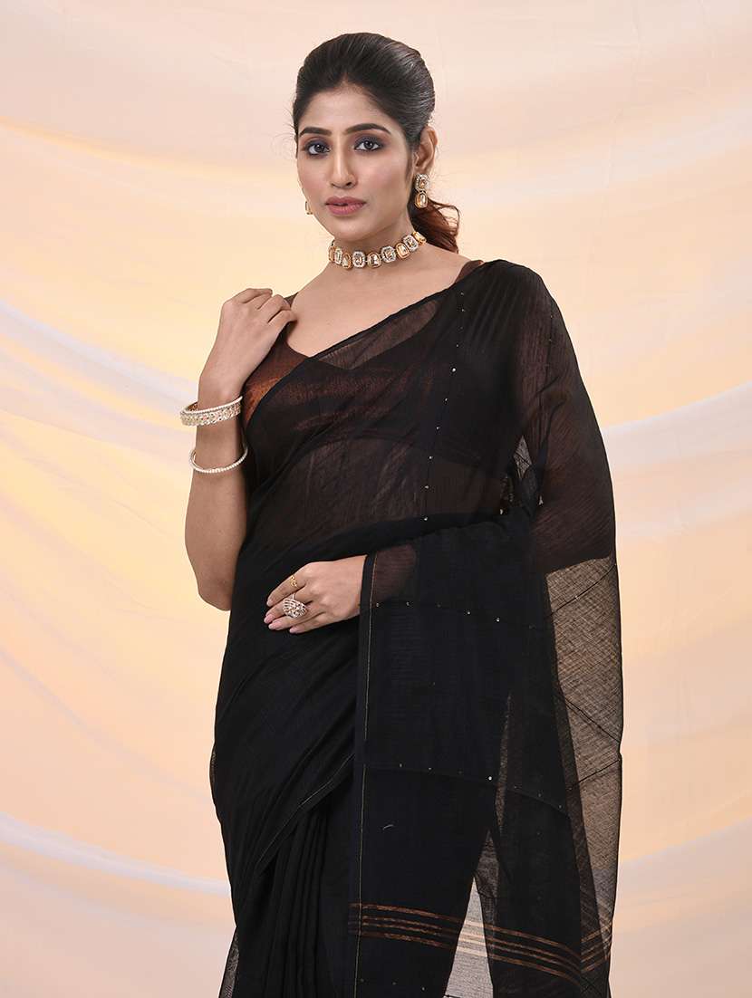women solid with work embellished saree with blouse - 21961525 - Standard Image - 4