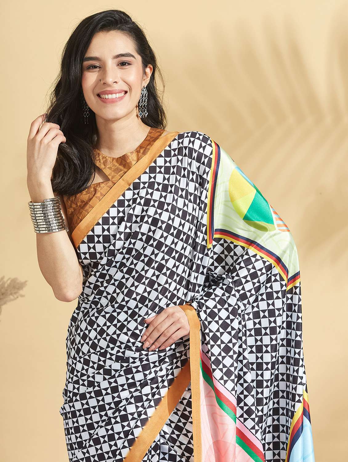 women printed ready to wear saree with blouse - 21961592 -  Standard Image - 4