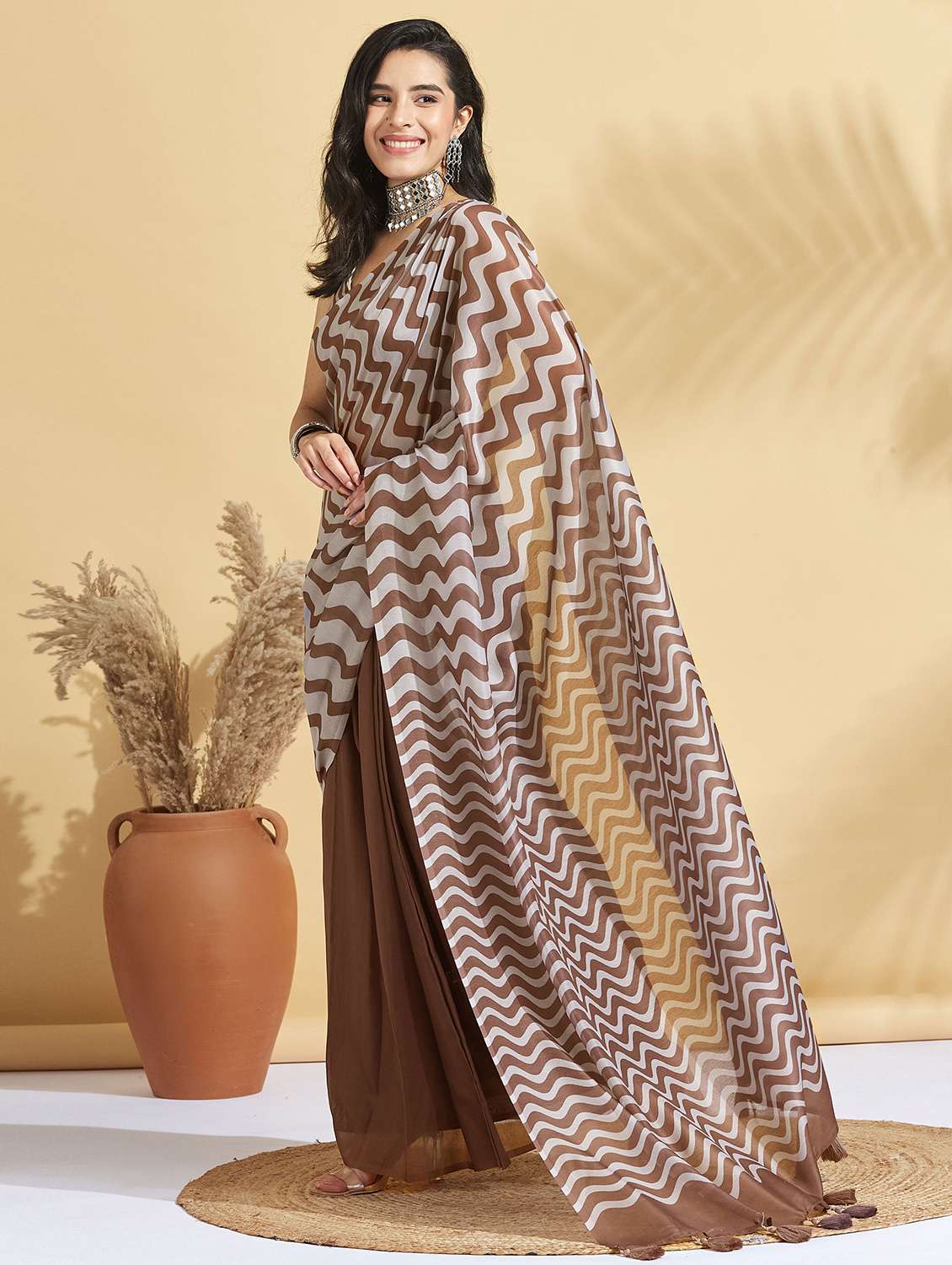 women printed ready to wear saree with blouse - 21961600 -  Standard Image - 1