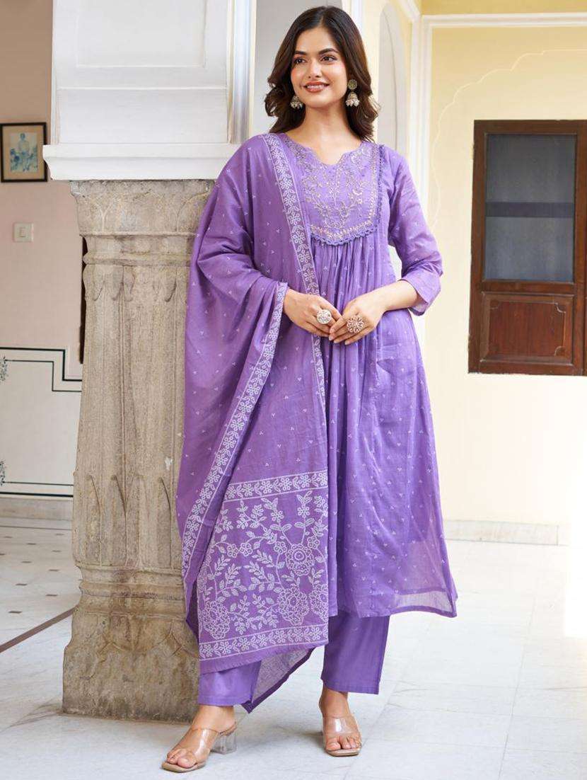 women three quarter sleeve kurta pant with dupatta set - 21961643 -  Standard Image - 4