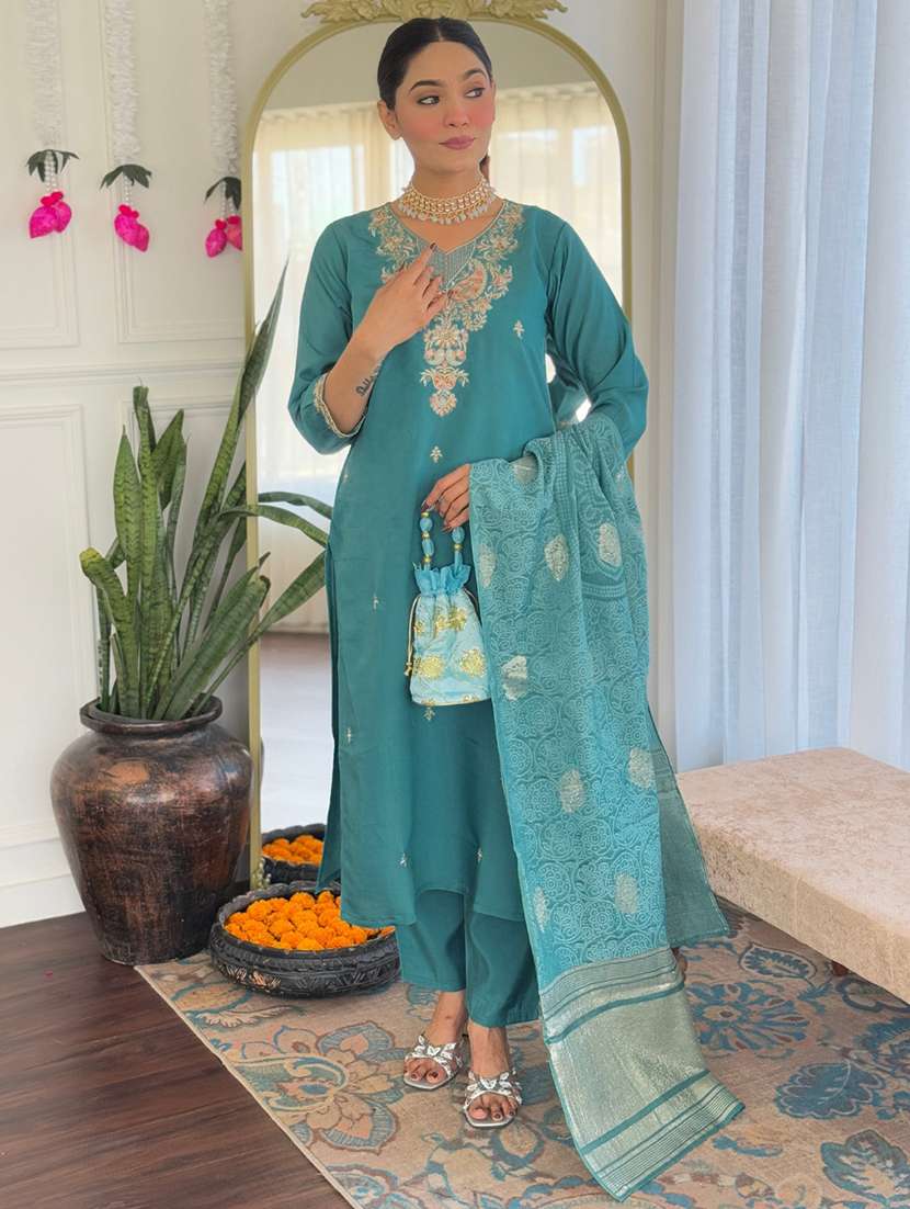 women three quarter sleeve kurta pant with dupatta set - 21961654 -  Standard Image - 1