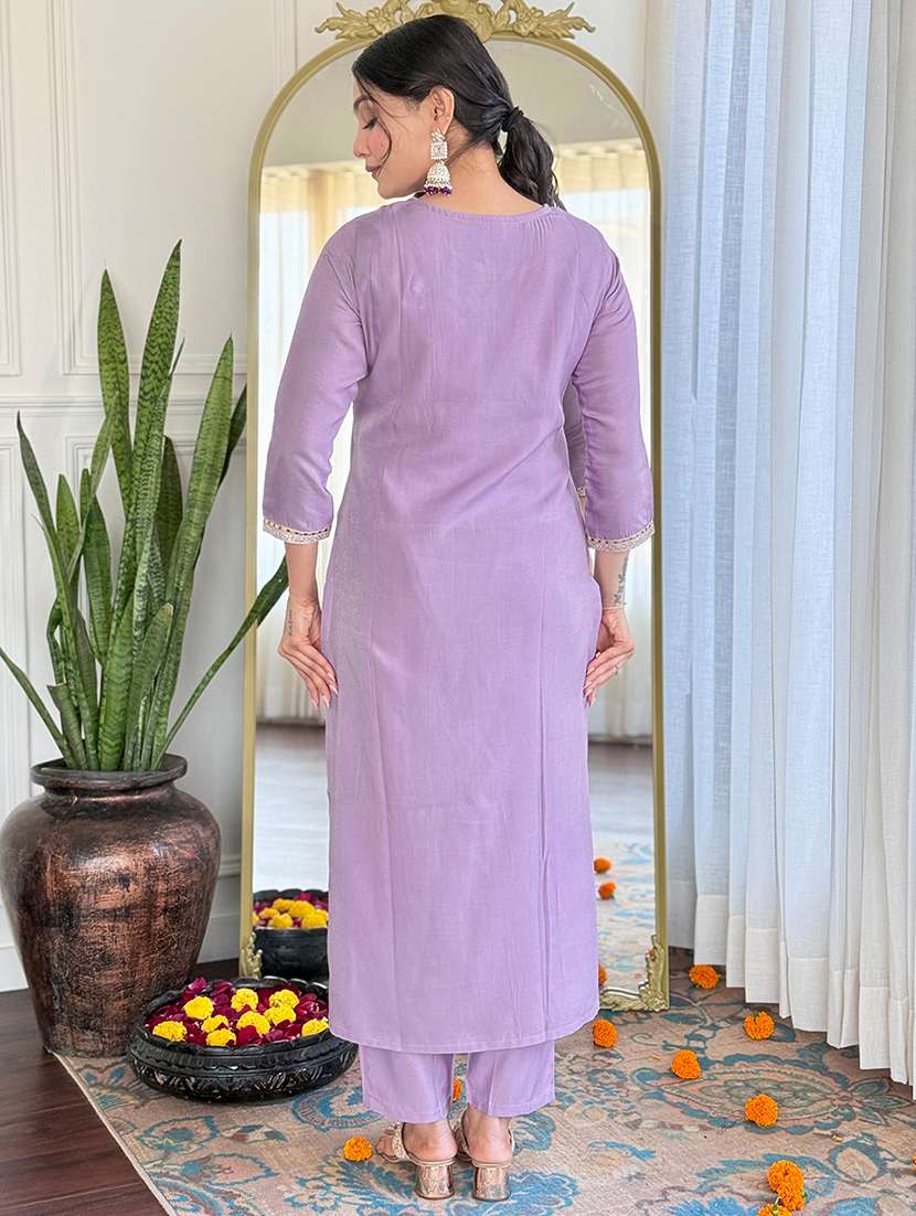 women three quarter sleeve kurta pant with dupatta set - 21961667 - Standard Image - 4