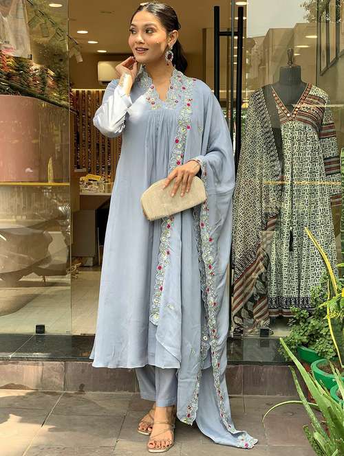 women three quarter sleeve kurta pant with dupatta set - 21961683 -  Standard Image - 0