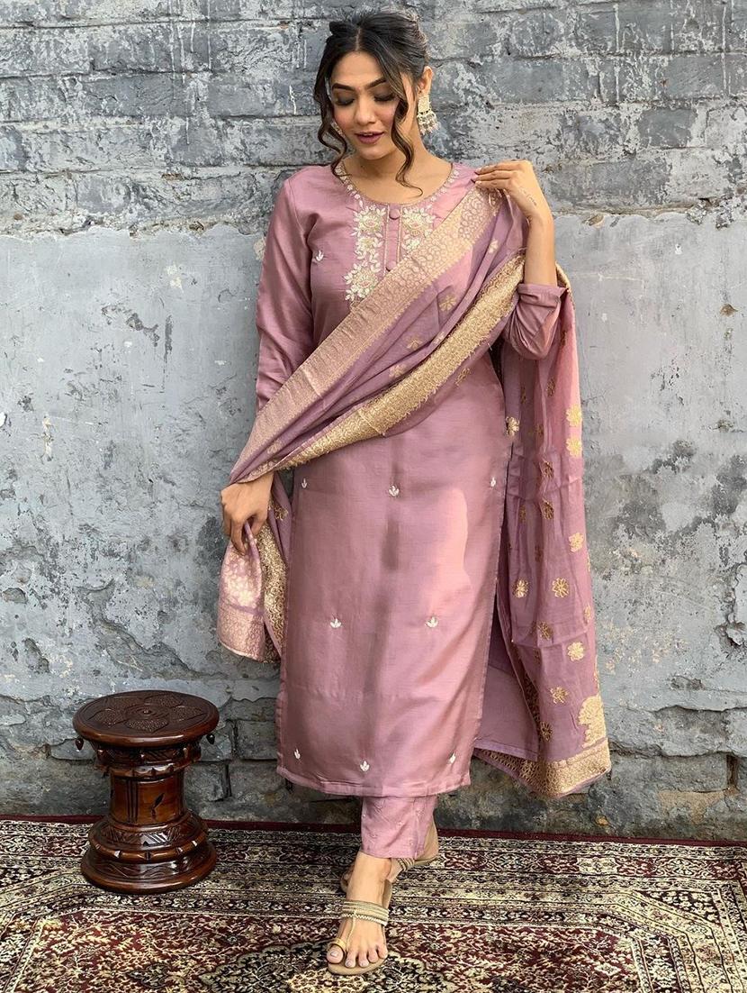 women three quarter sleeve kurta pant with dupatta set - 21961686 - Standard Image - 4
