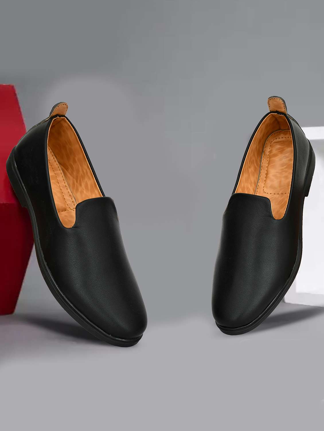 men black slip on mojari - 21961886 -  Zoom Image - 0