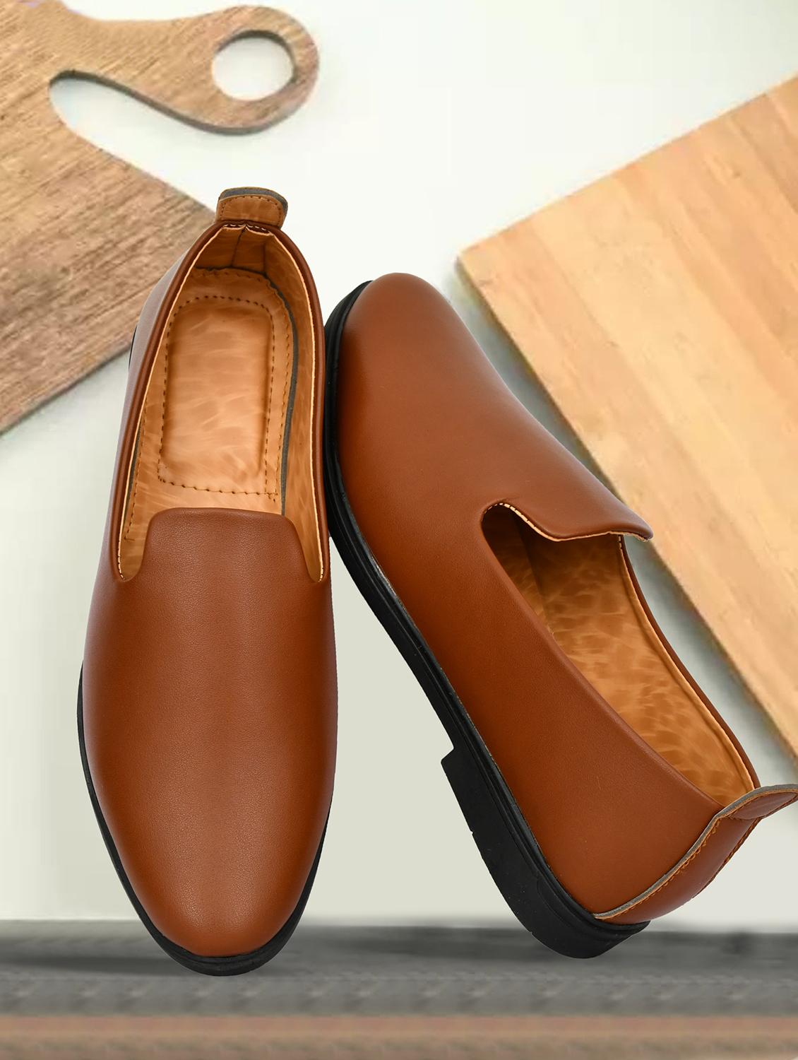 men tan slip on mojari - 21961888 - Zoom Image - 0