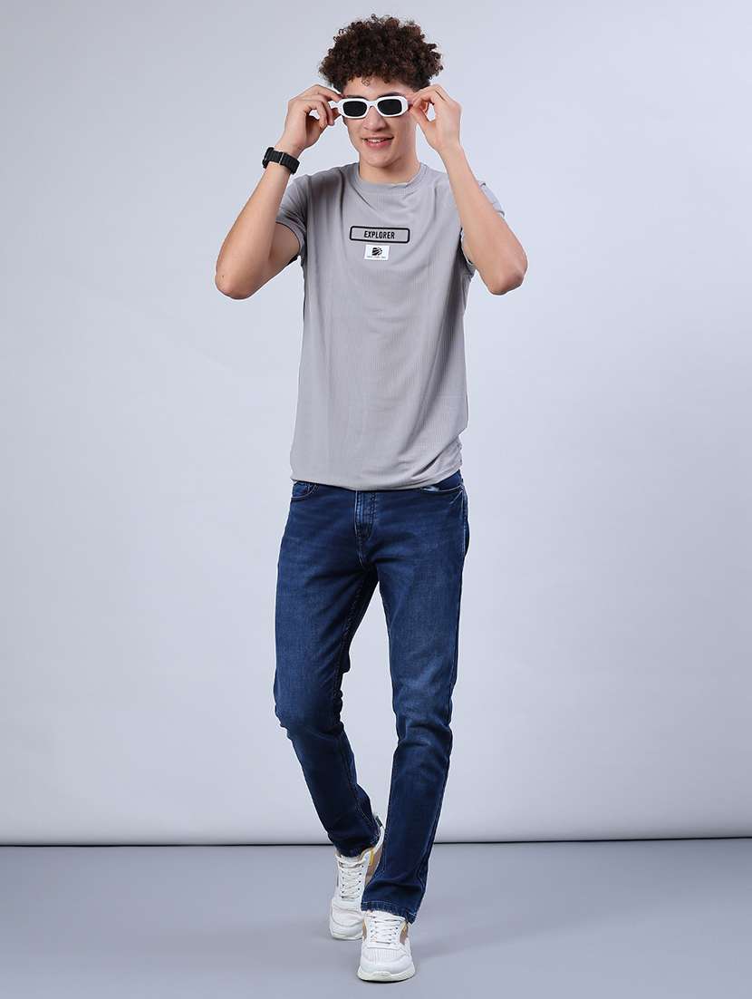 men chest print short sleeve regular fit t-shirt - 21961944 -  Standard Image - 4