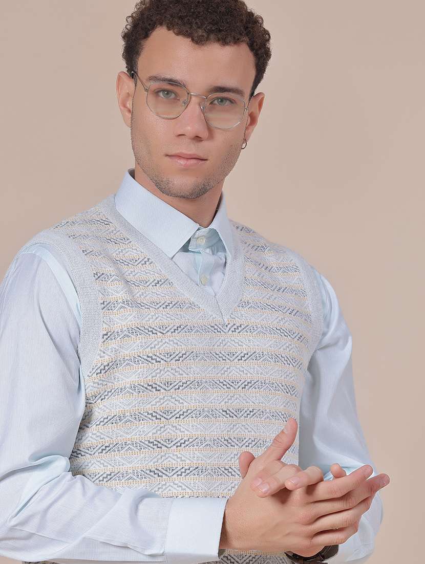 men self design sleeveless regular fit pullover