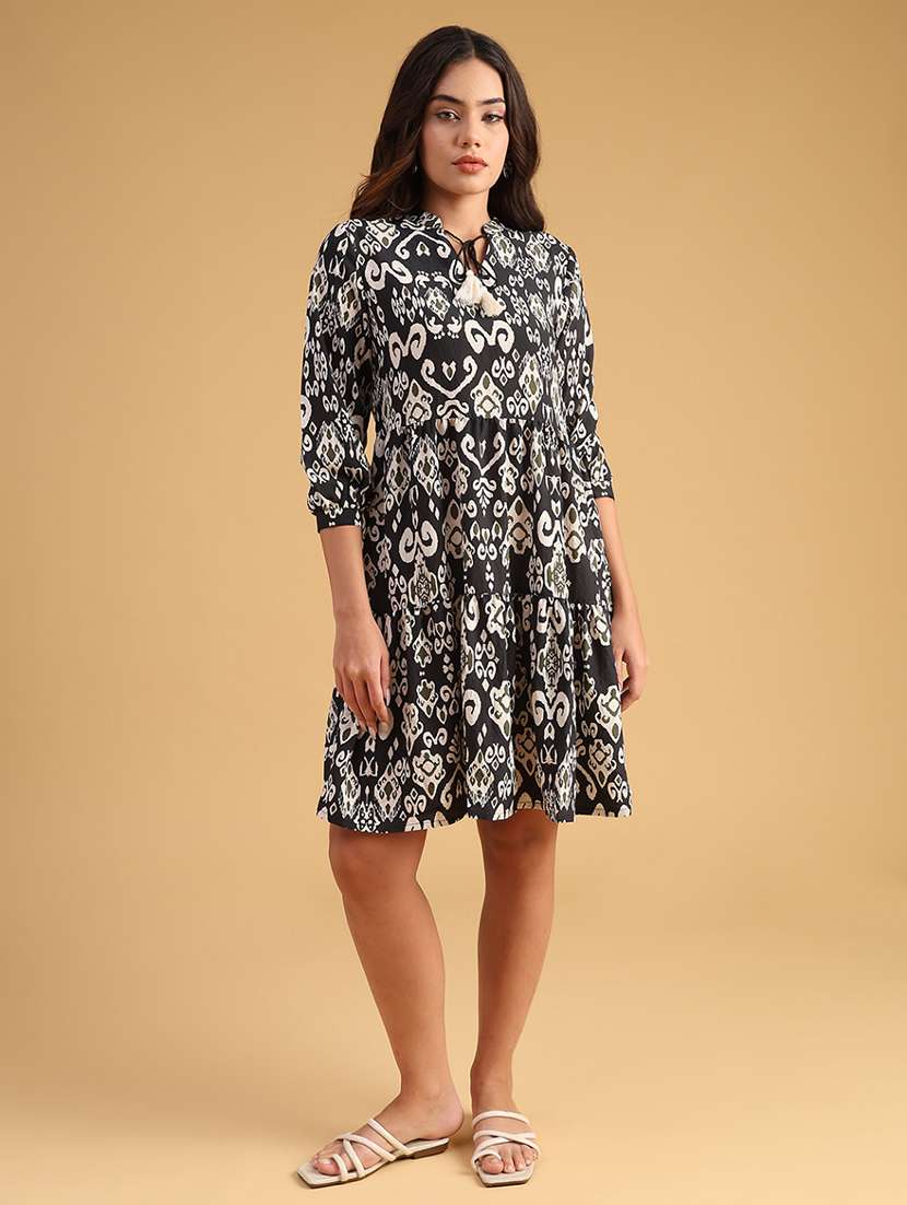 women printed three quarter sleeve tiered dress