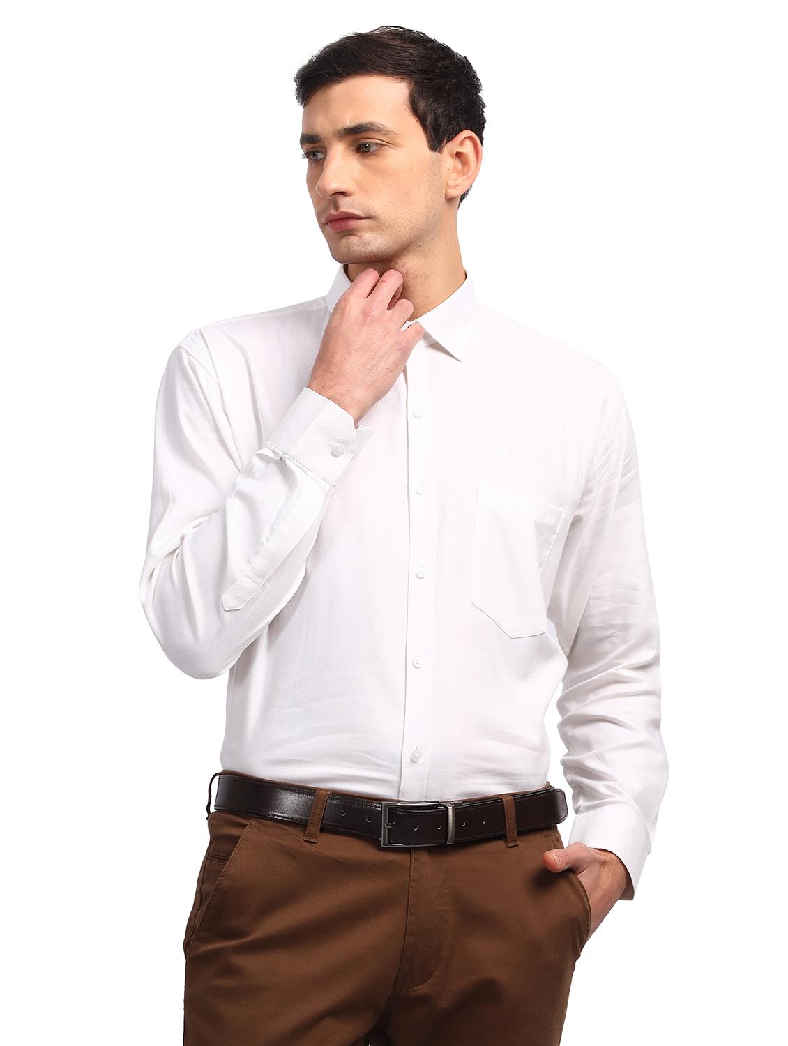 men white solid collared long sleeve shirt