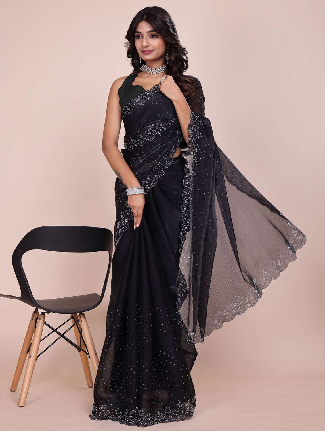 women solid with work embellished saree with blouse - 21962022 - Standard Image - 1