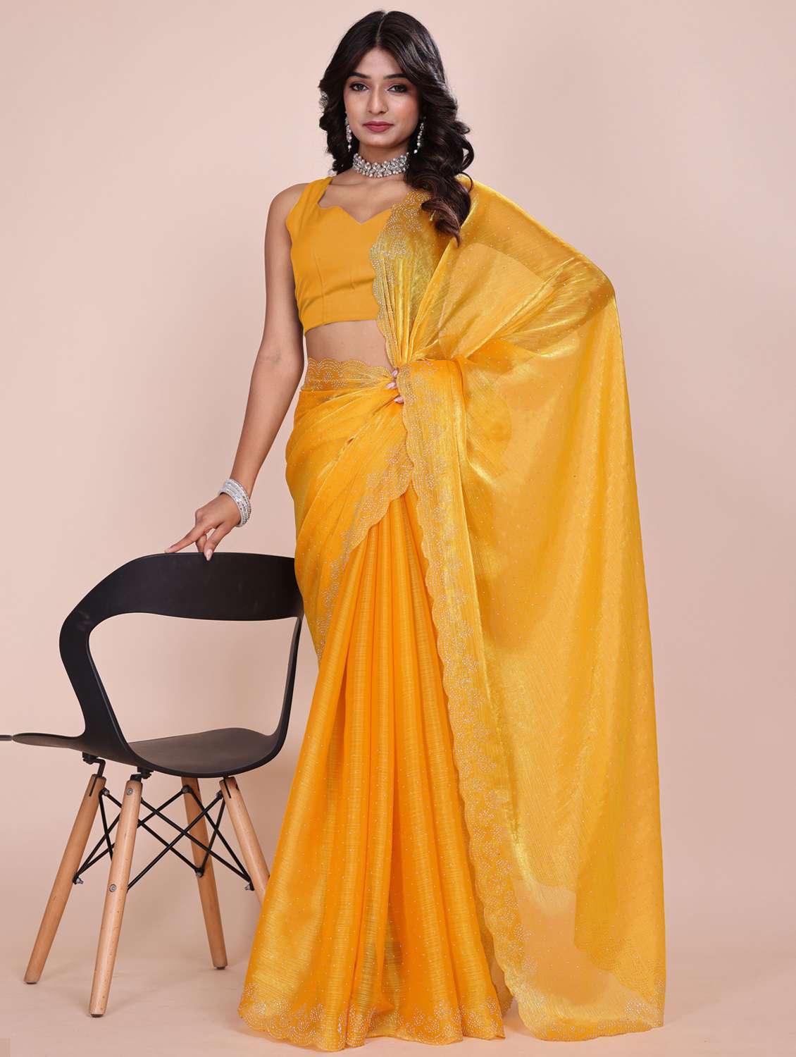 women solid with work embellished saree with blouse - 21962028 -  Standard Image - 1
