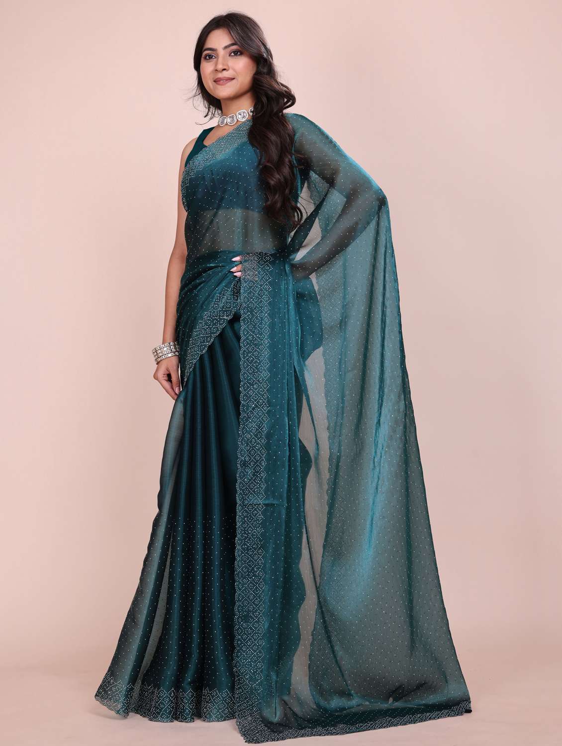 women solid with work embellished saree with blouse - 21962036 -  Standard Image - 1