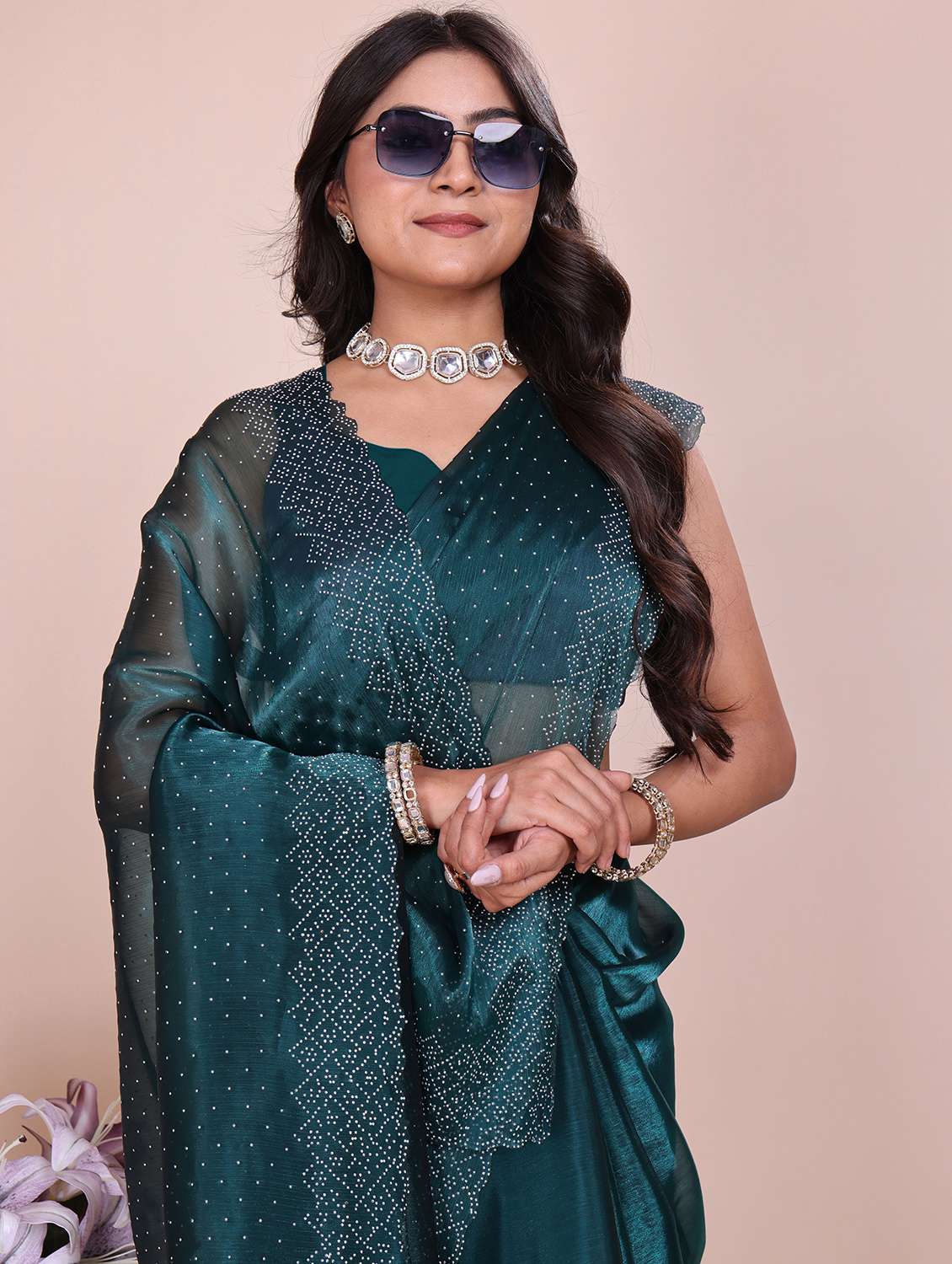 women solid with work embellished saree with blouse - 21962036 -  Standard Image - 4