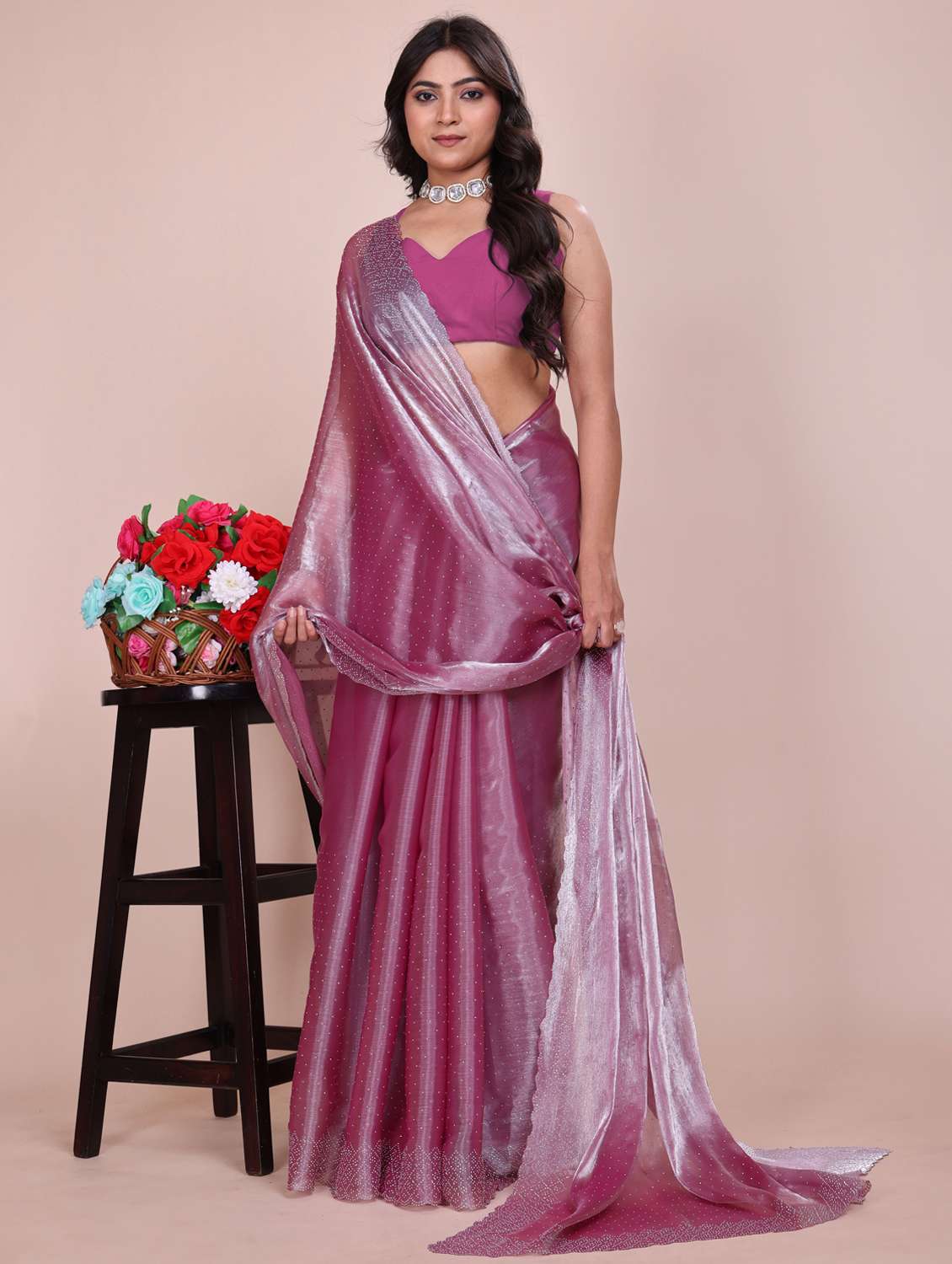 women solid with work embellished saree with blouse - 21962039 -  Standard Image - 1