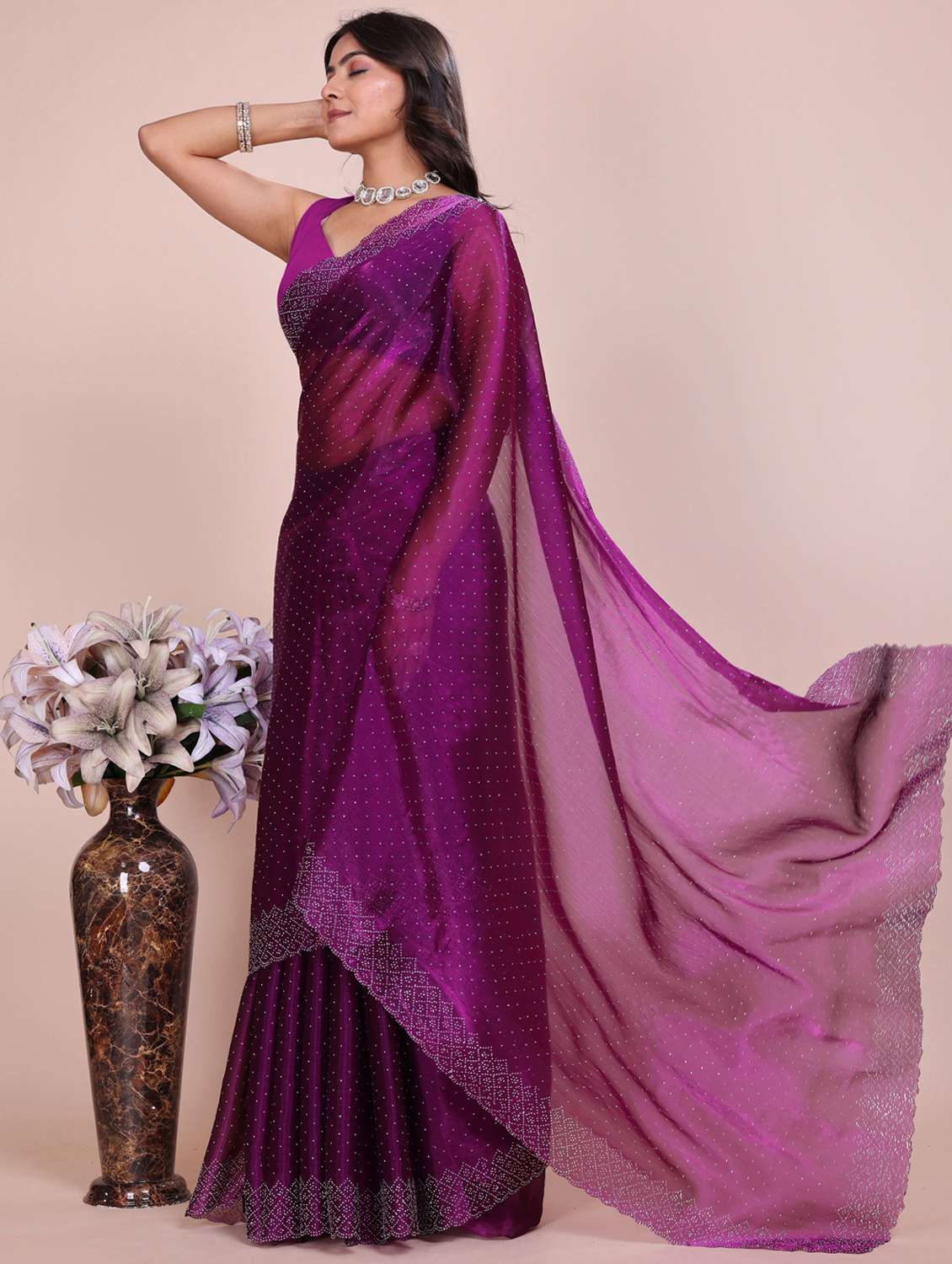 women solid with work embellished saree with blouse - 21962043 -  Standard Image - 1