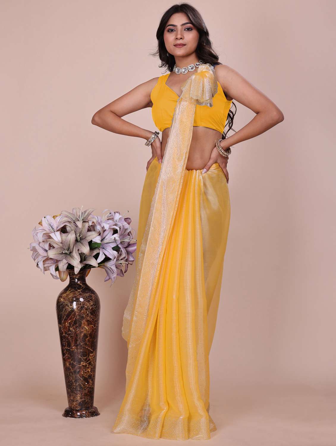 women solid with work embellished saree with blouse - 21962045 -  Standard Image - 1
