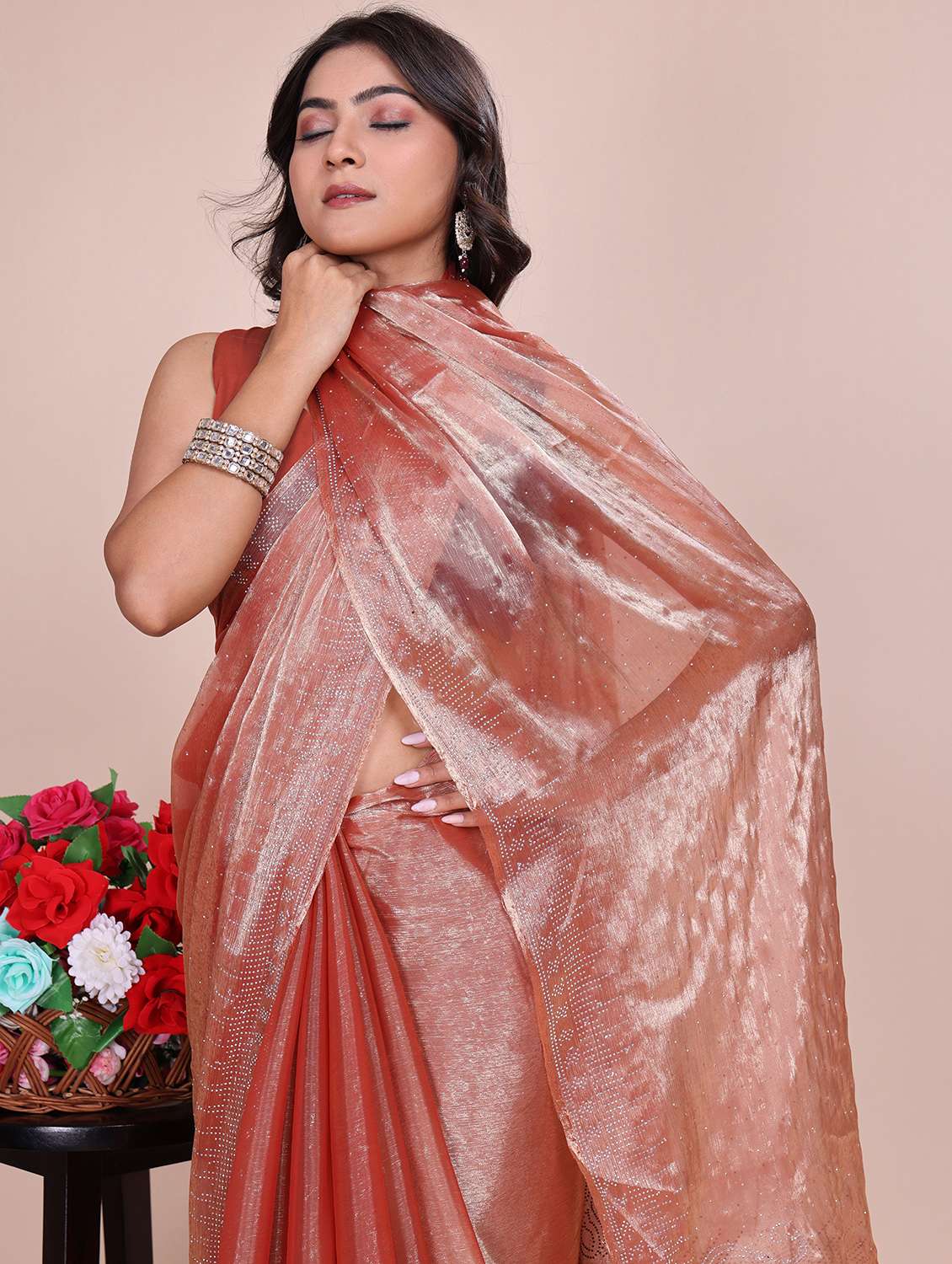 women solid with work embellished saree with blouse - 21962053 -  Standard Image - 4