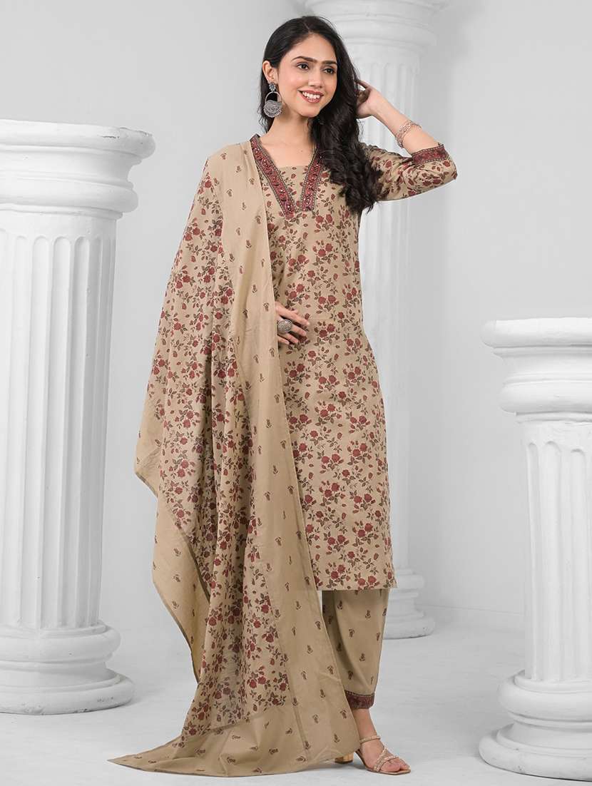 women three quarter sleeve kurta pant with dupatta set - 21962167 - Standard Image - 4